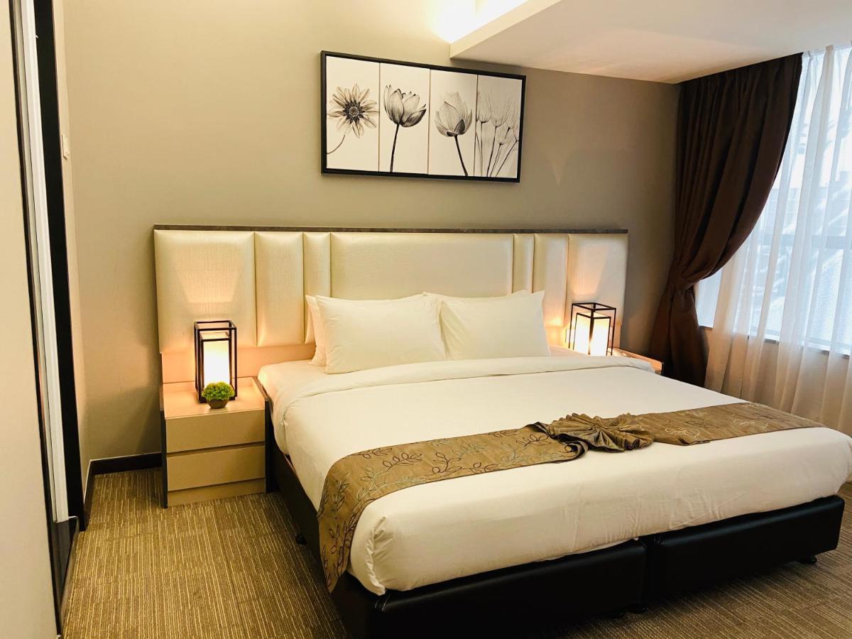 Glex Hotel Signature Джохор-Бару Экстерьер фото