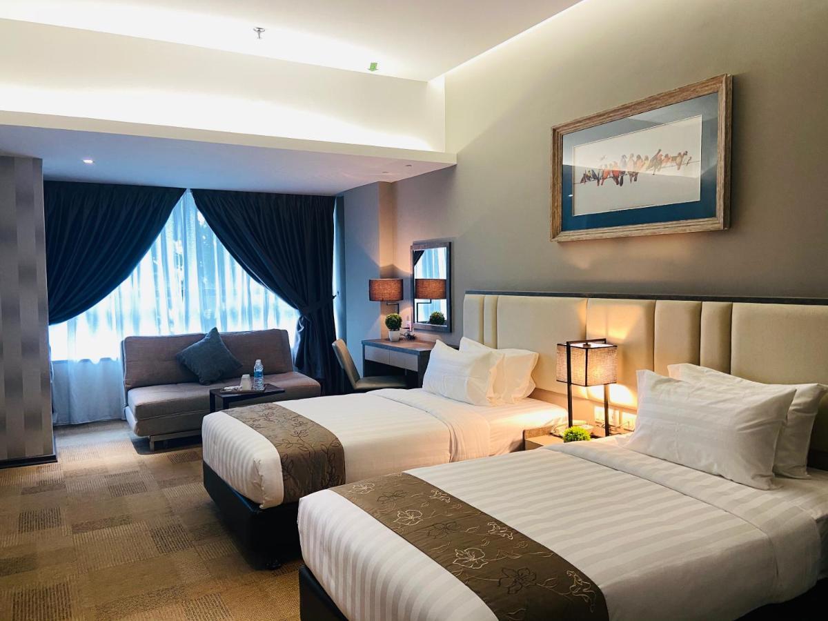 Glex Hotel Signature Джохор-Бару Экстерьер фото