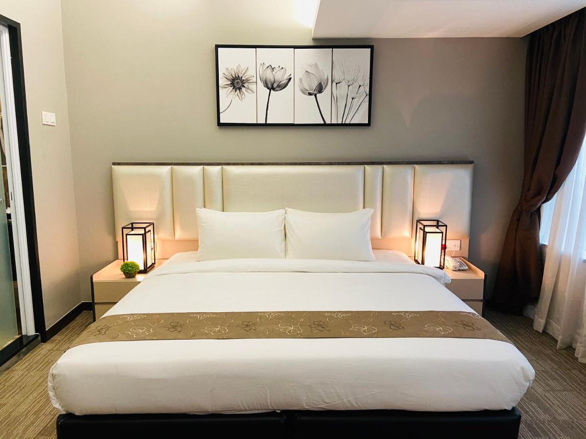 Glex Hotel Signature Джохор-Бару Экстерьер фото