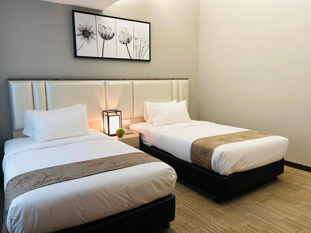 Glex Hotel Signature Джохор-Бару Экстерьер фото