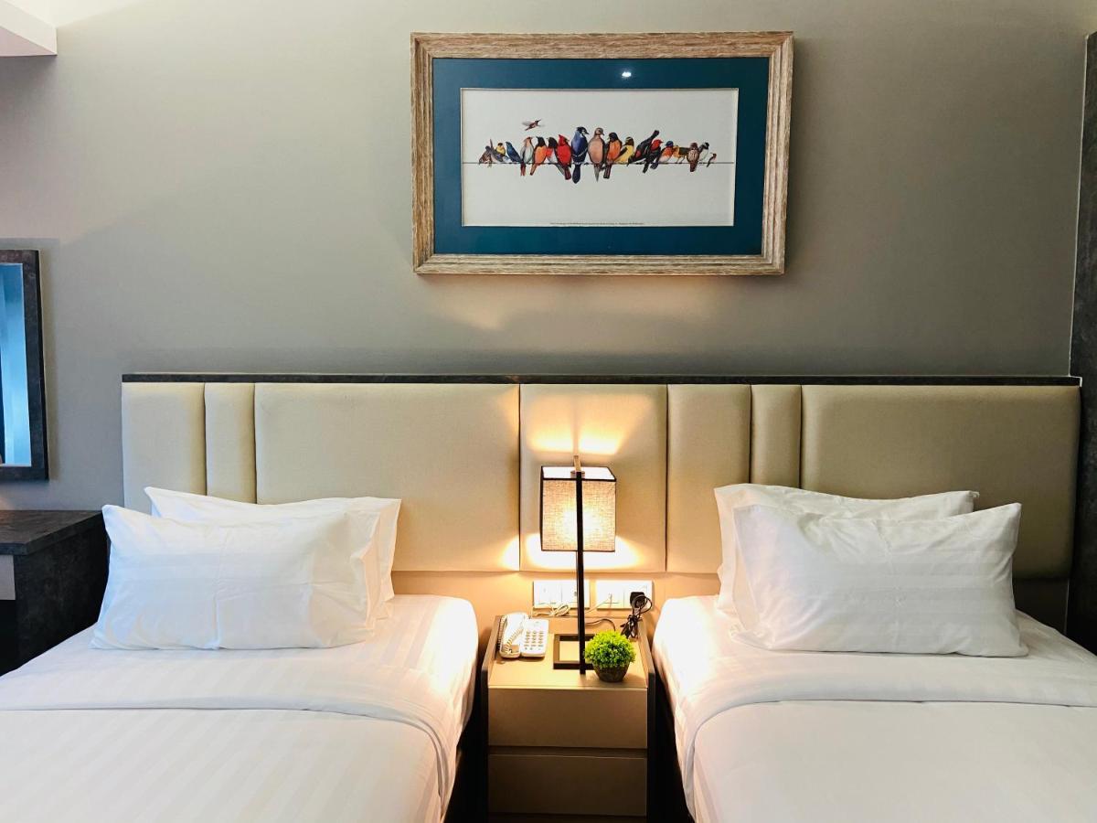 Glex Hotel Signature Джохор-Бару Экстерьер фото