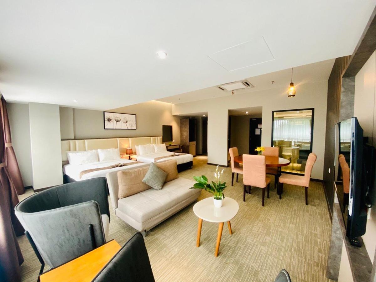 Glex Hotel Signature Джохор-Бару Экстерьер фото