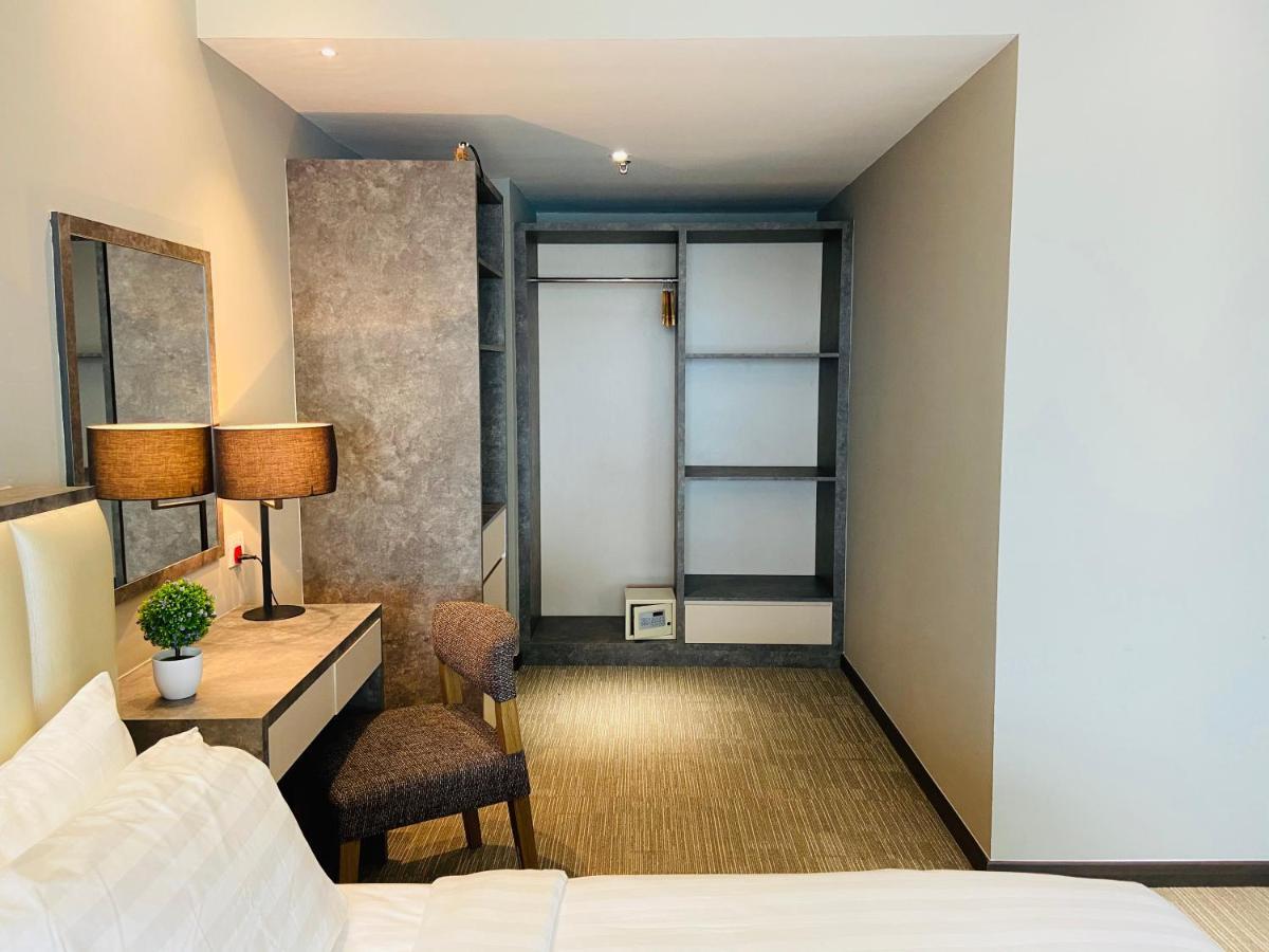 Glex Hotel Signature Джохор-Бару Экстерьер фото